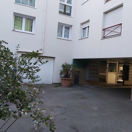 T2 parking à réserver Wi-Fi 10' à pied du port Vannes Extérieur photo