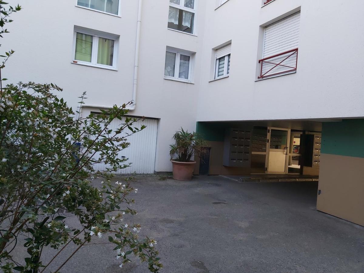 T2 parking à réserver Wi-Fi 10' à pied du port Vannes Extérieur photo